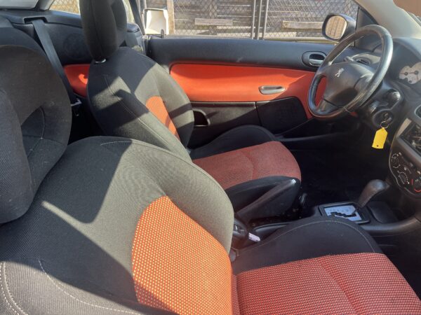 PEUGEOT 206 CC essence – Image 4