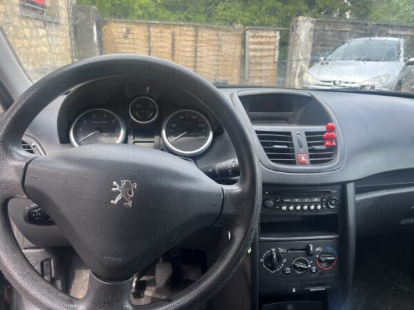 PEUGEOT 207 ESSENCE CRIT AIR 2 – Image 3